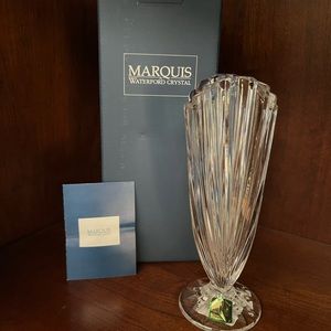 Waterford Marquis crystal Nautic Shell bud vase. 7” NWT❣️